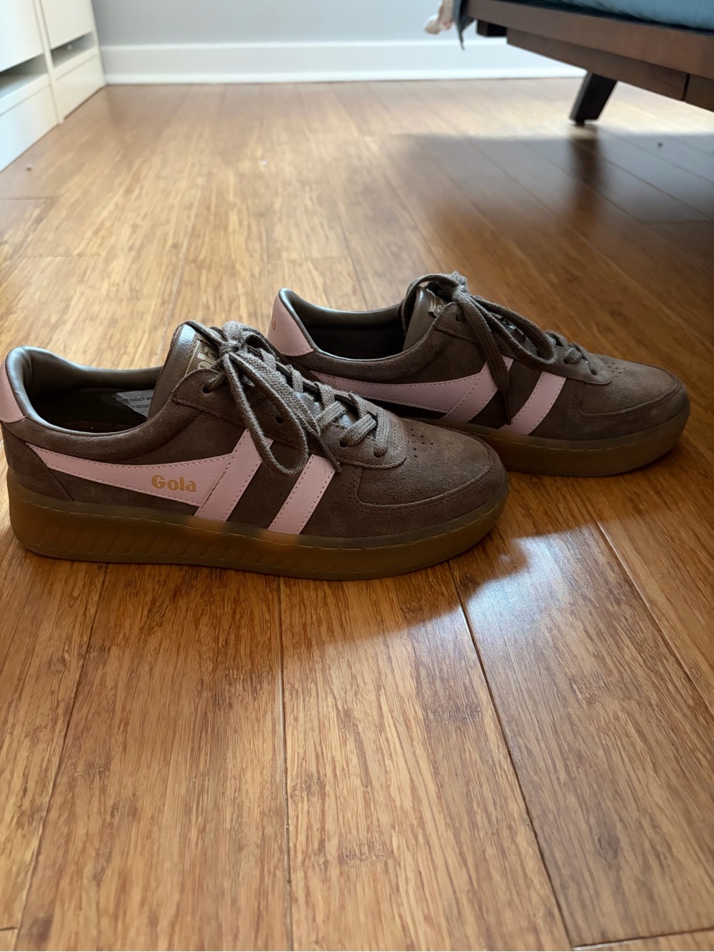 Gola Women's Brown Suede Sneakers with Pink Stripes